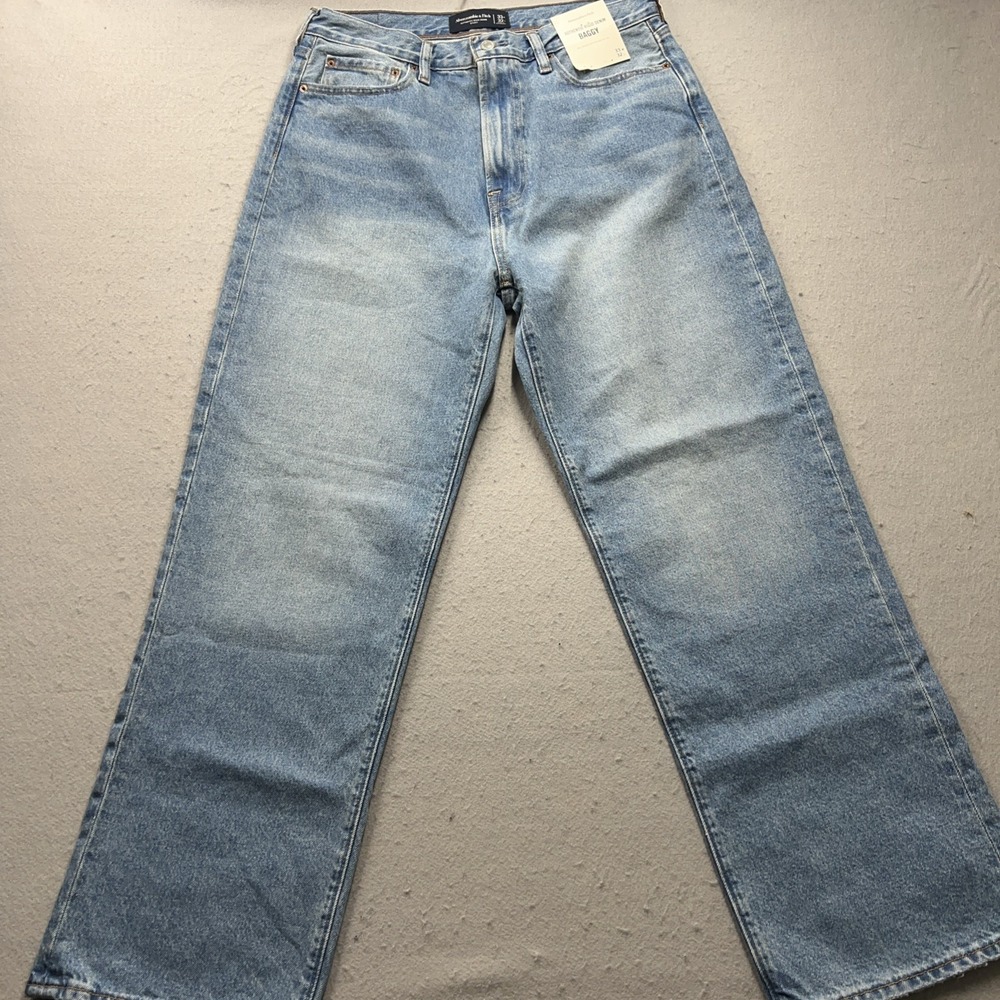 Abercrombie & Fitch Jeans Mens 33x32 Blue Baggy Relaxed Straight Leg Denim New